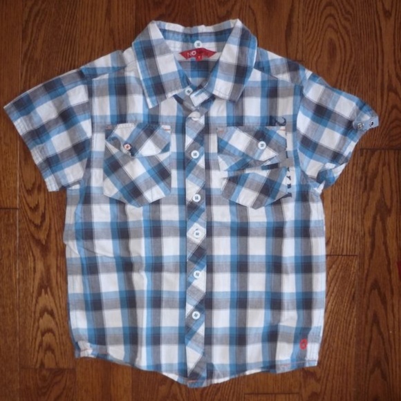 3/$30 - NoNada short sleeve button down shirt size 7 - Picture 4 of 5